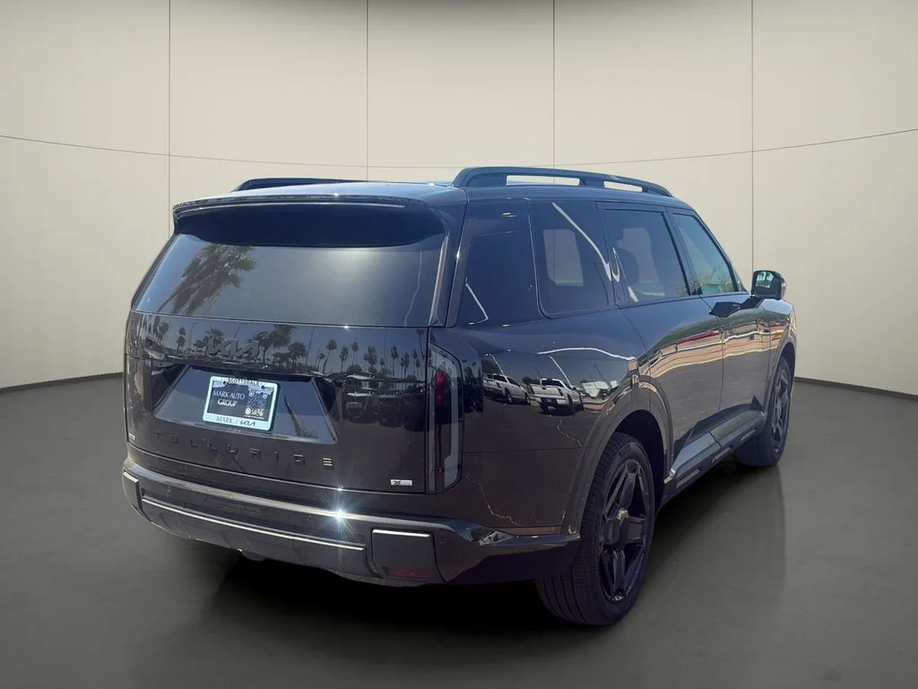 Used 2027 Ebony Black Kia X-Line SX image 7