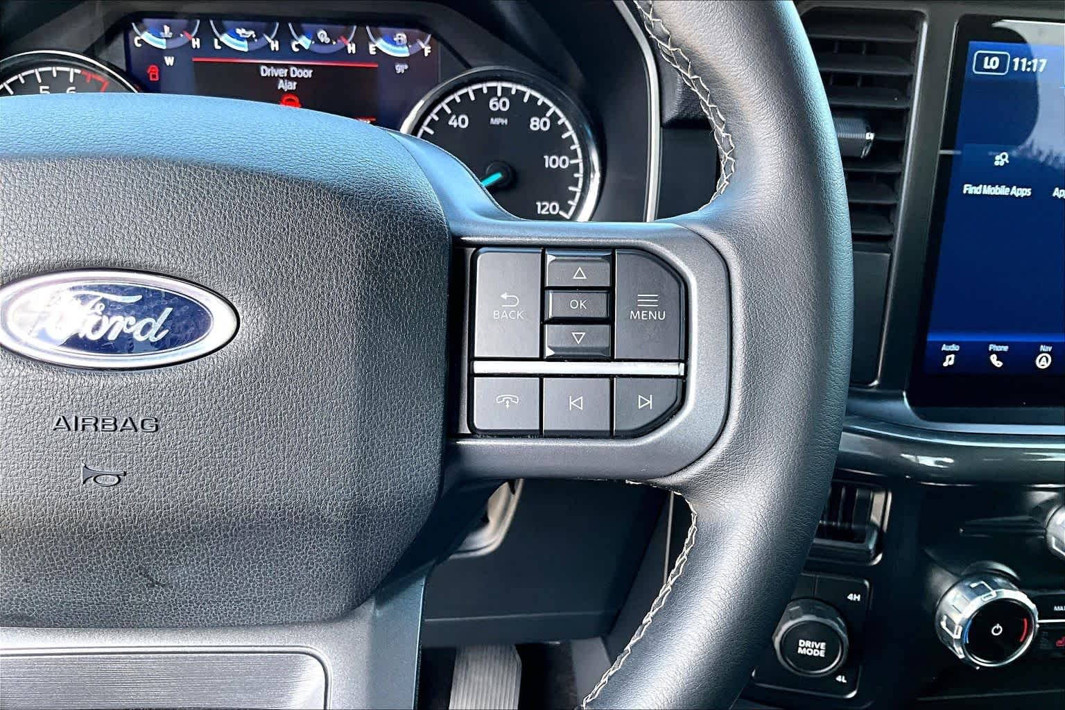 Used 2023 Oxford White Ford XLT image 25