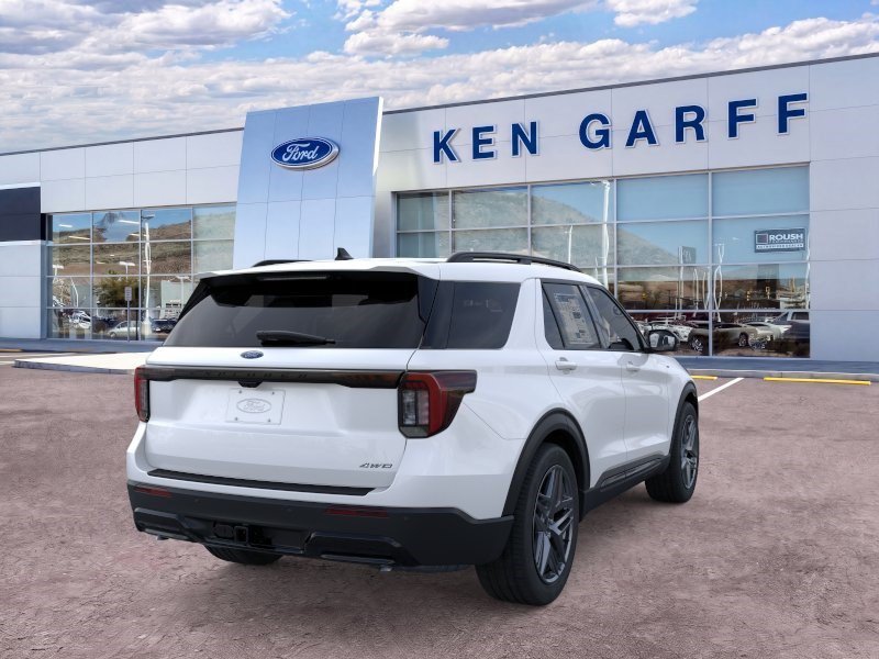 New 2026 Star White Metallic Tri-Coat Ford ST-Line image 8