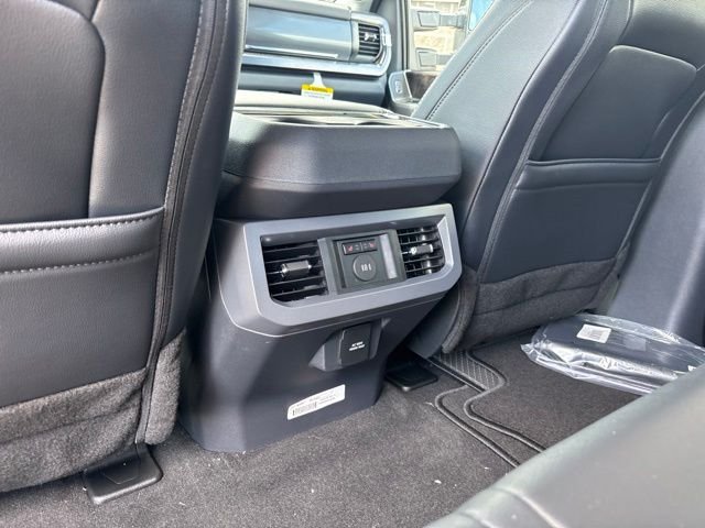 New 2026 Glacier Gray Metallic Tri-Coat Ford F-350® Lariat® image 67