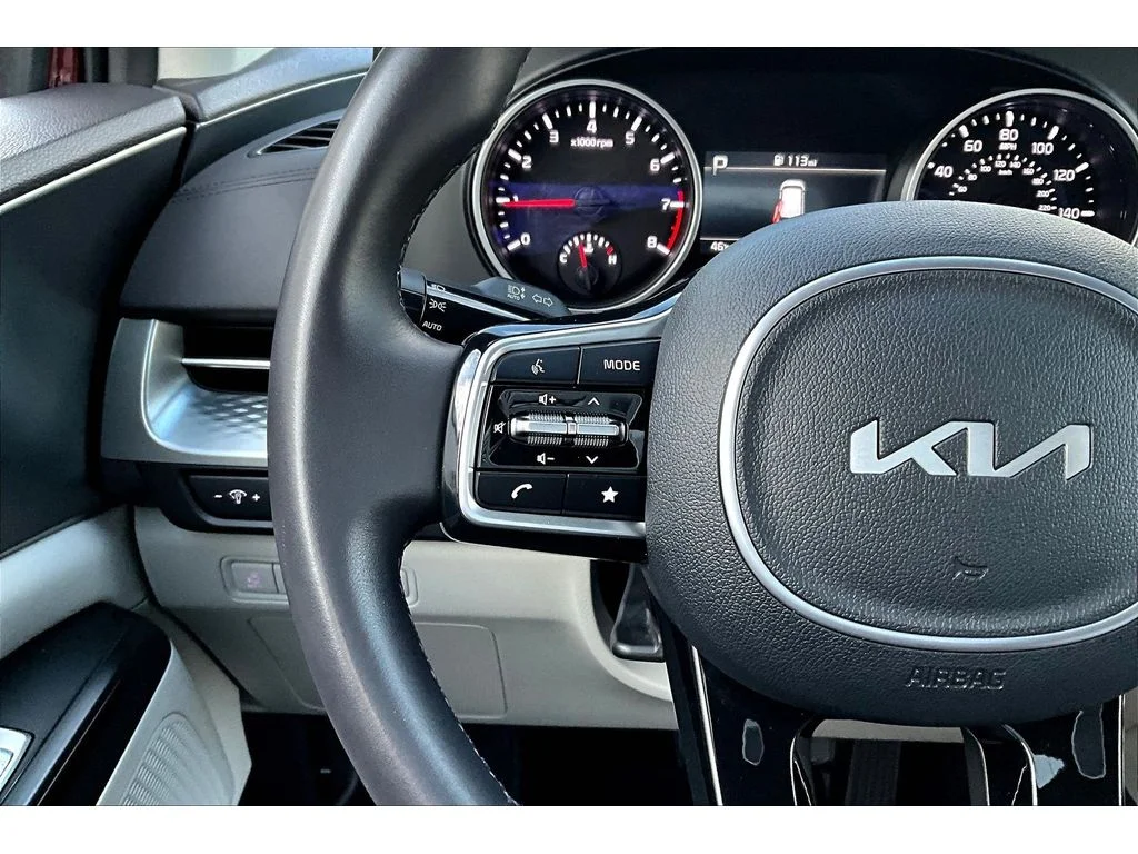 Used 2024 Flare Red Kia LX image 18