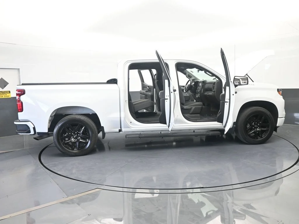 Used 2024 Summit White Chevrolet Custom image 76