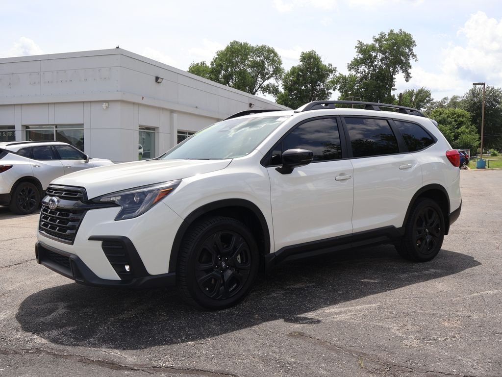 Used 2024 White Subaru Onyx Edition image 3