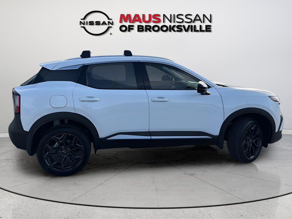 New 2026 White Nissan SR image 9