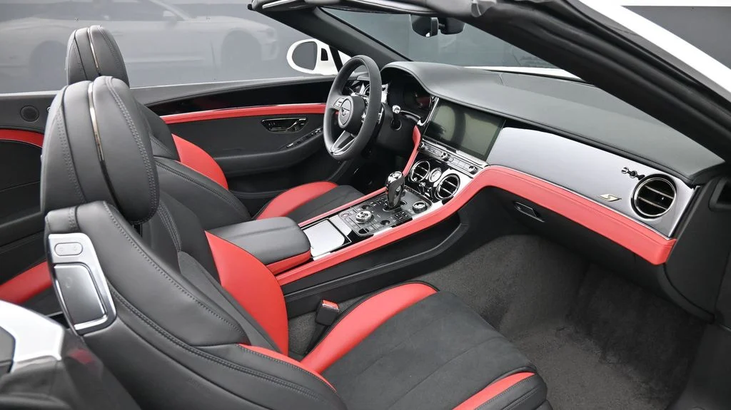 New 2026 White Bentley  image 2