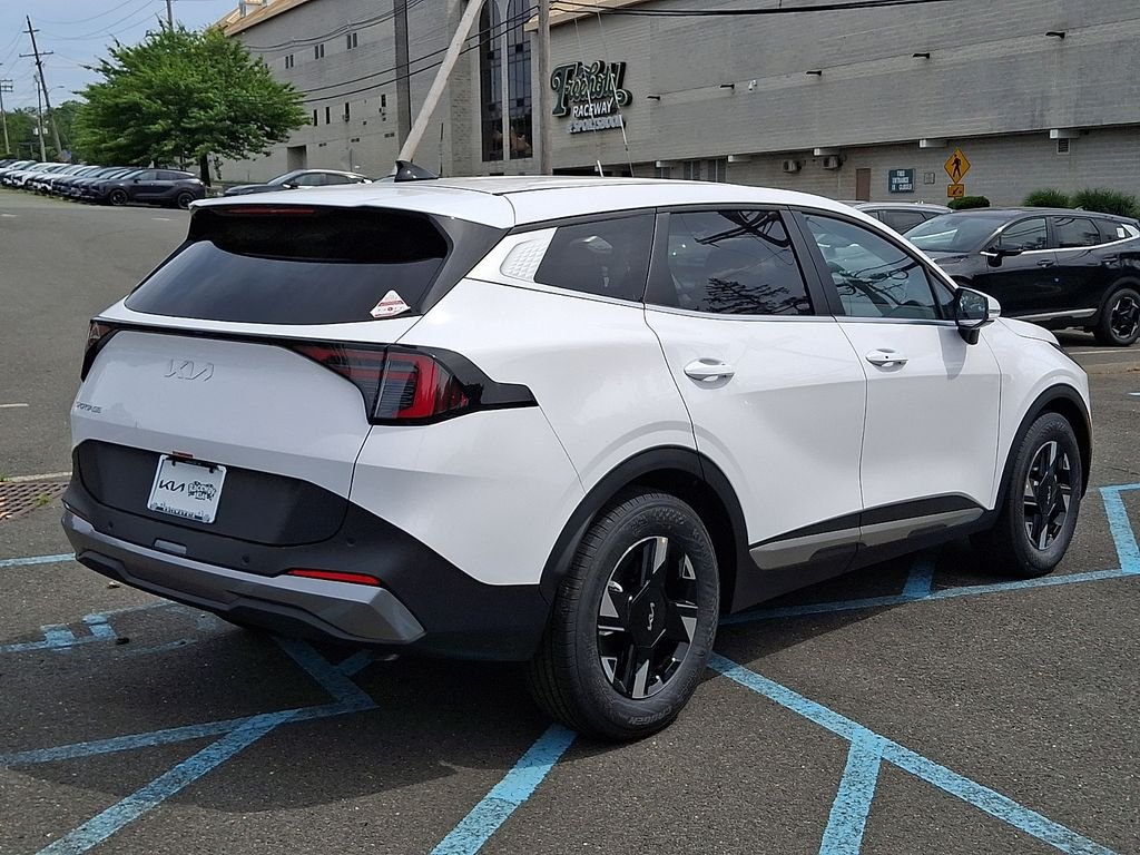 New 2026 Glacial White Pearl Kia LX image 4