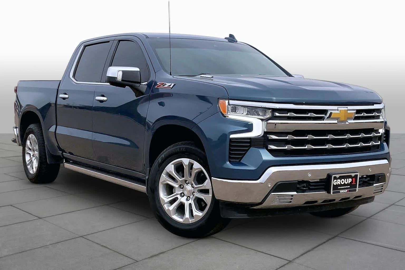 Used 2024 Lakeshore Blue Metallic Chevrolet LTZ image 3