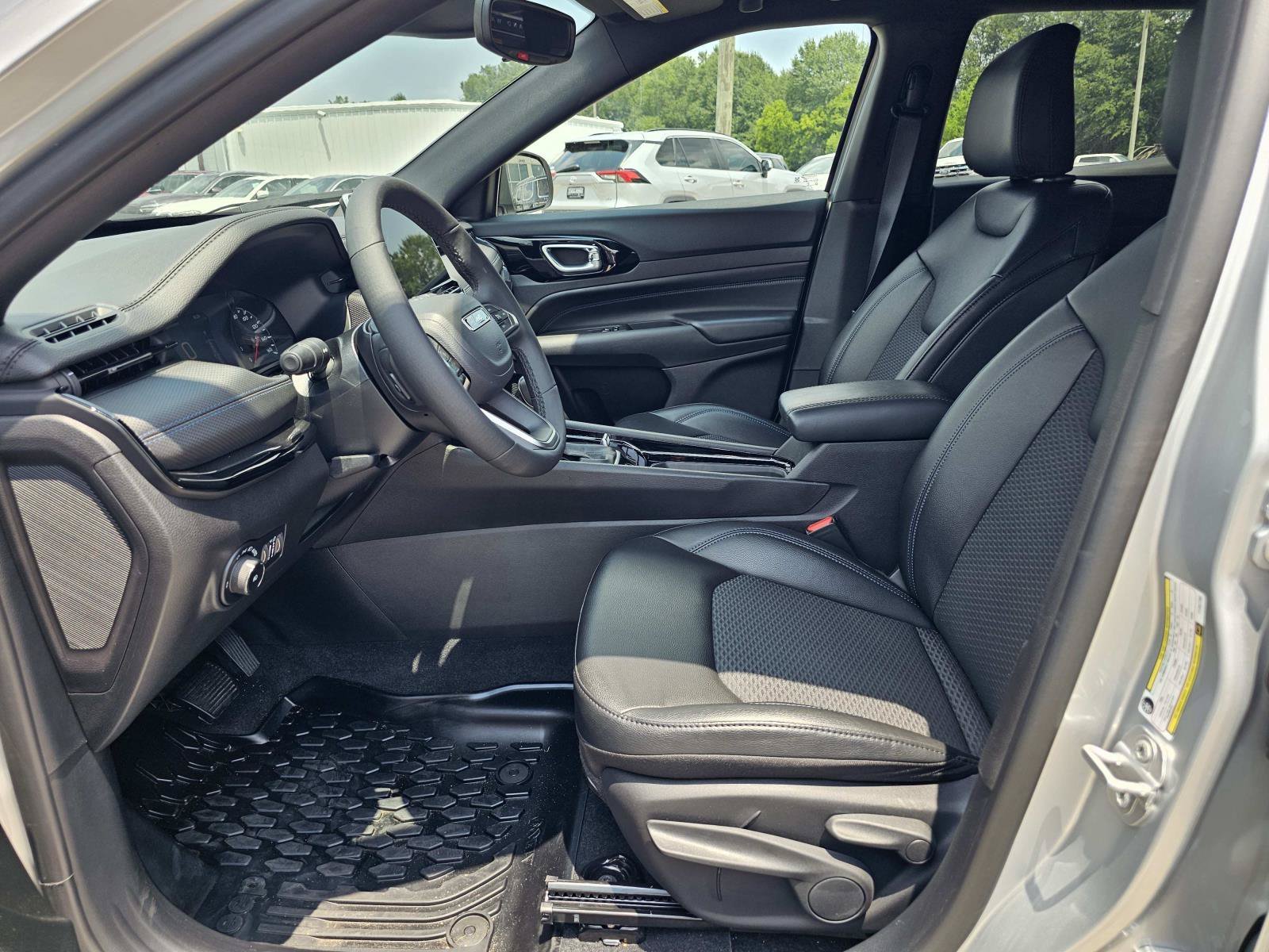 2026 Jeep Compass Latitude Altitude - Photo 16