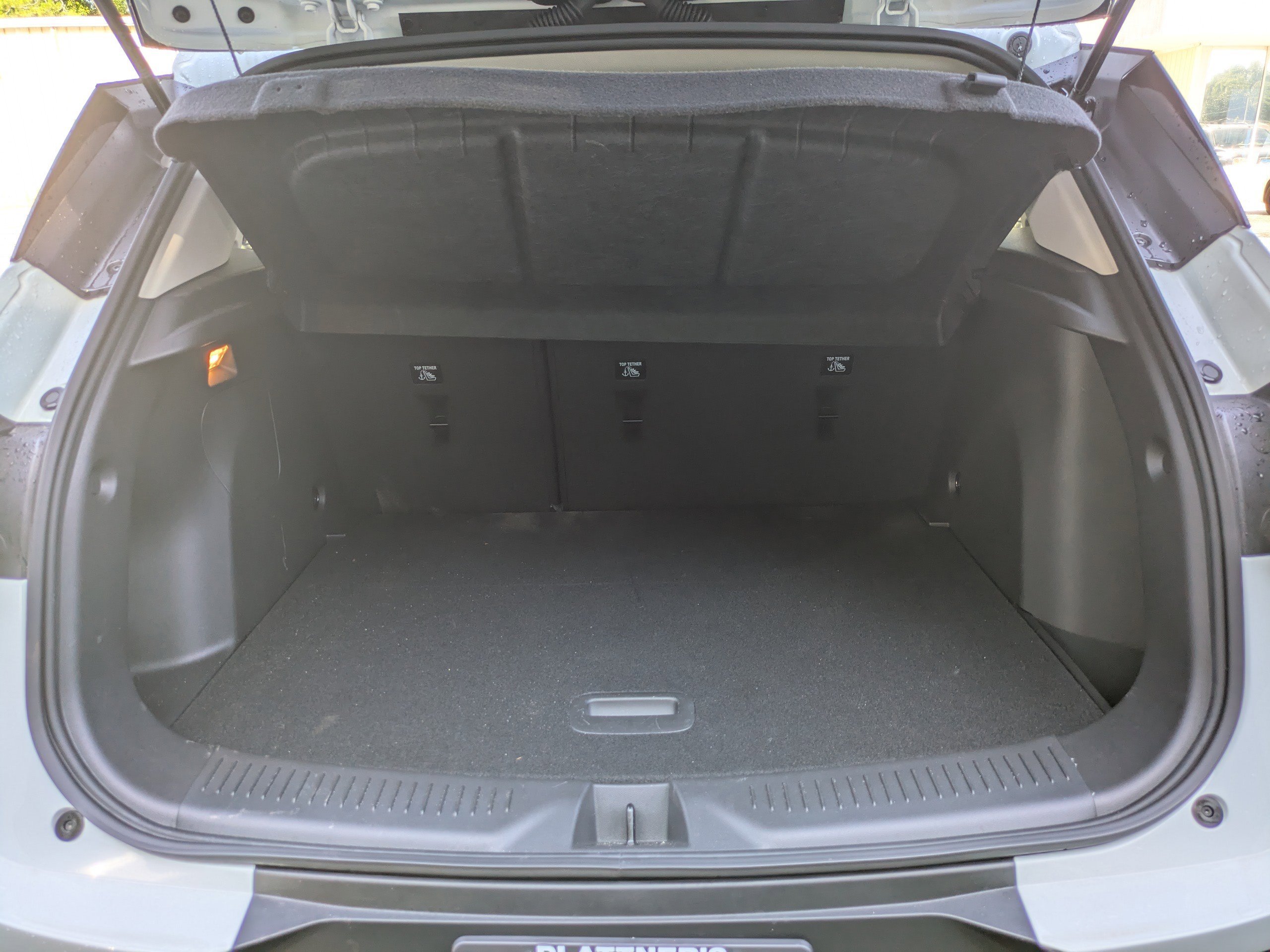 Used 2024 Summit White Buick Preferred image 13