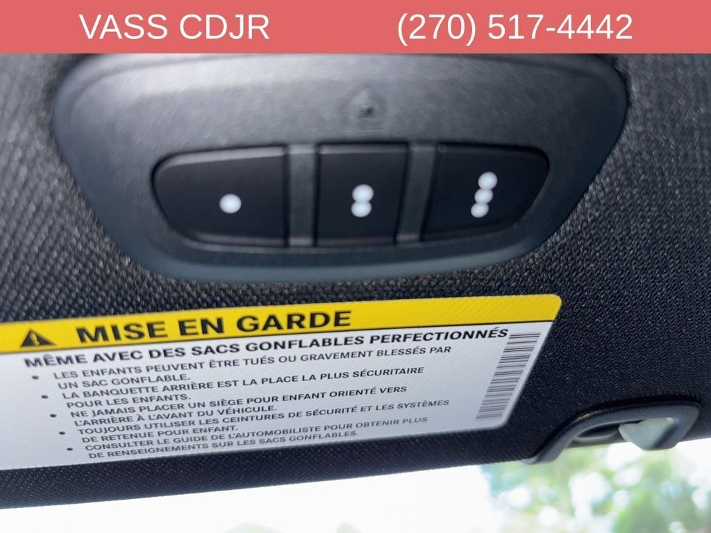 2026 Chrysler Pacifica Select - Photo 17