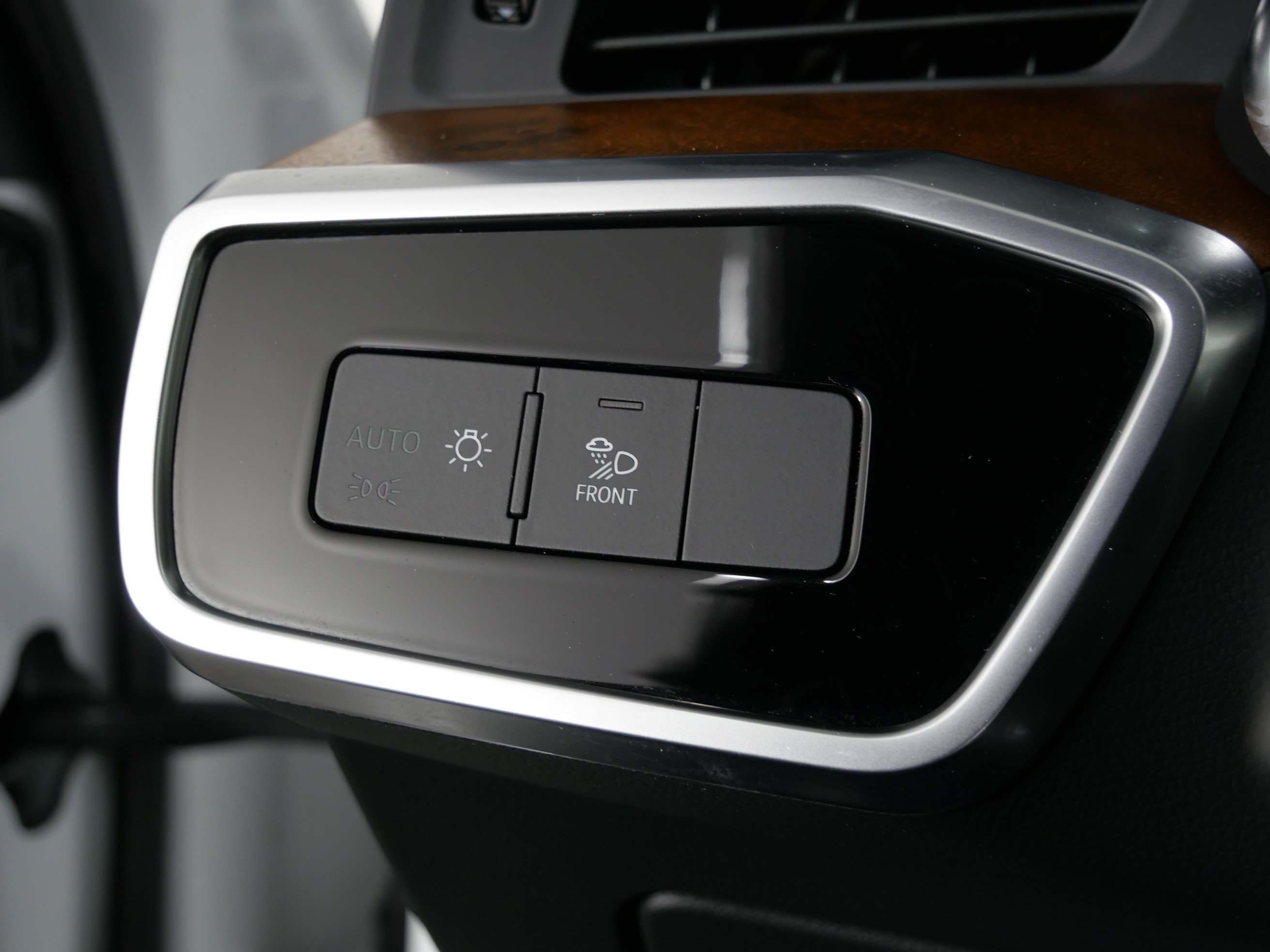 Used 2023  Audi Premium Plus image 24