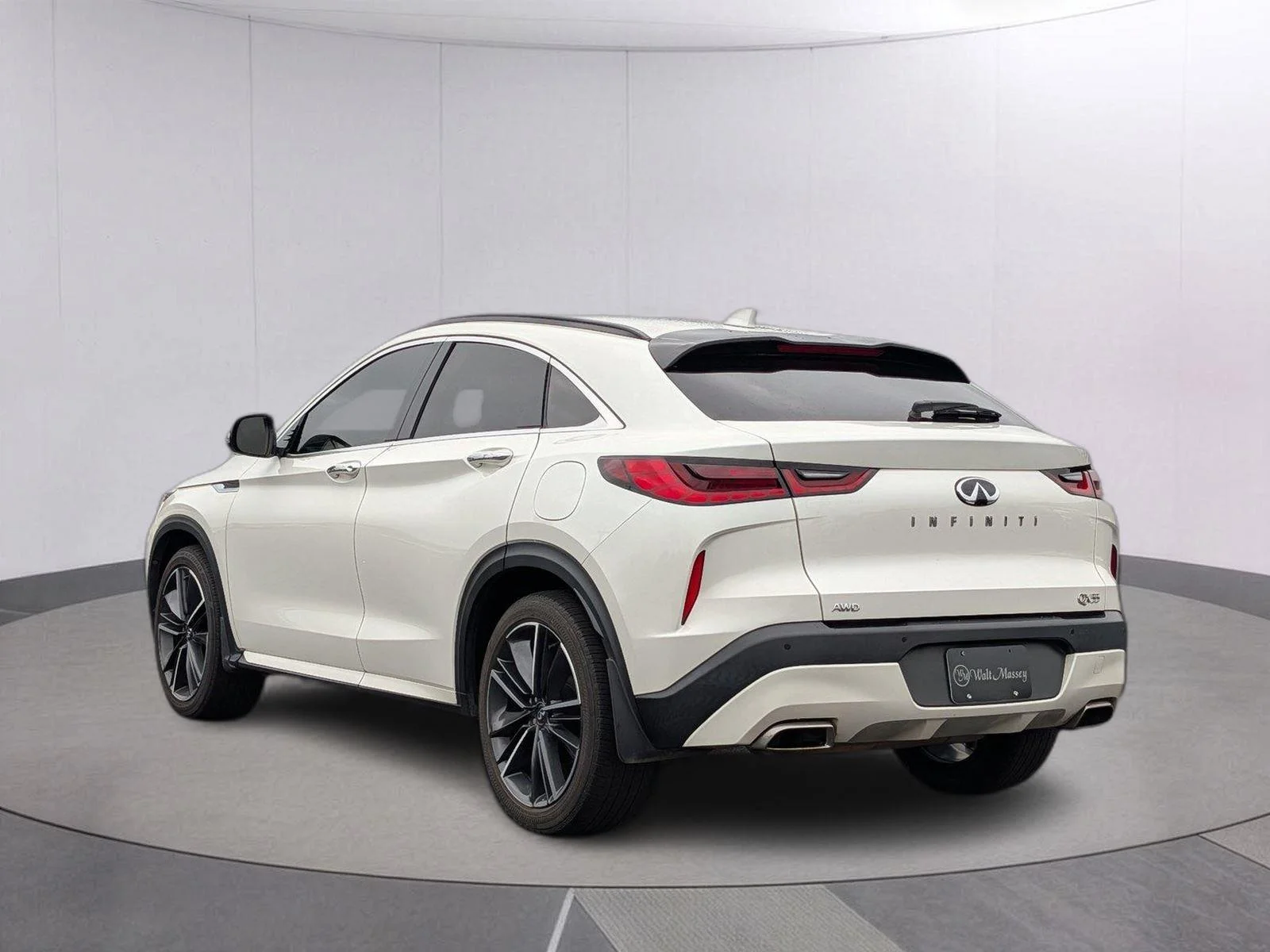 Used 2023 Majestic White INFINITI SENSORY image 5
