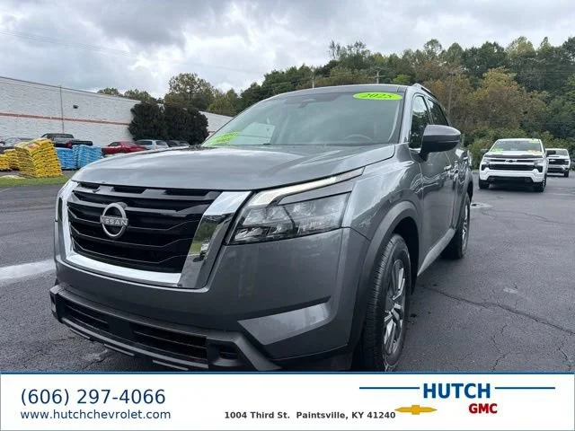 Used 2025 Gray Nissan SV image 1