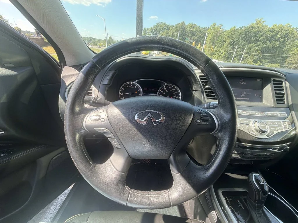 Used 2019 Black INFINITI PURE image 16