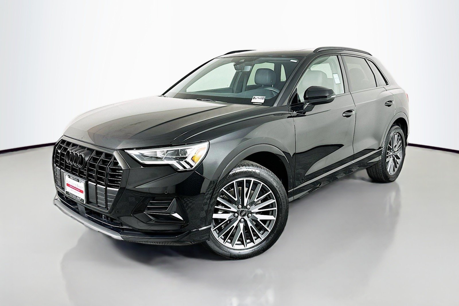 2024 Audi Q3 40 TFSI Premium quattro's photo
