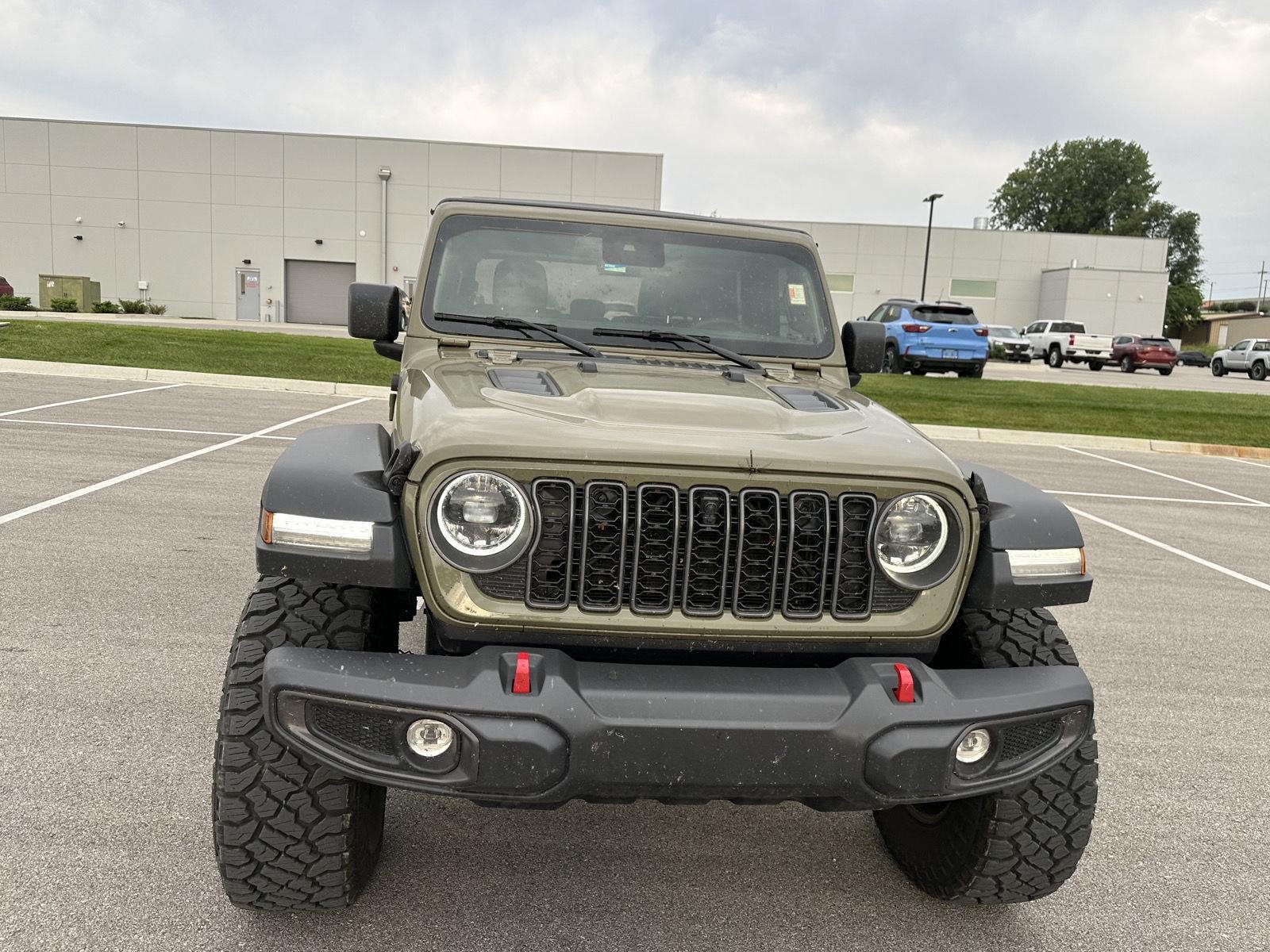 Used 2025 41 Jeep Rubicon image 7