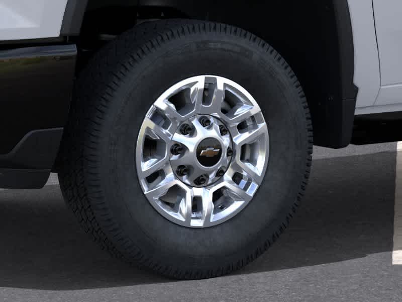 New 2026 Summit White Chevrolet WT image 9