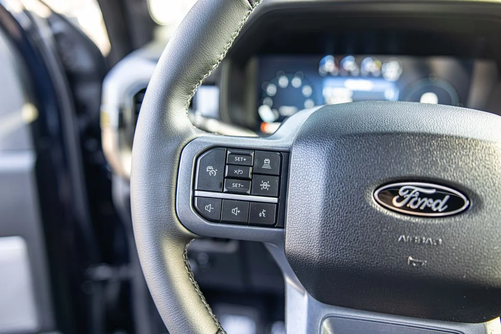 Used 2026 Blue Ford Lariat image 23