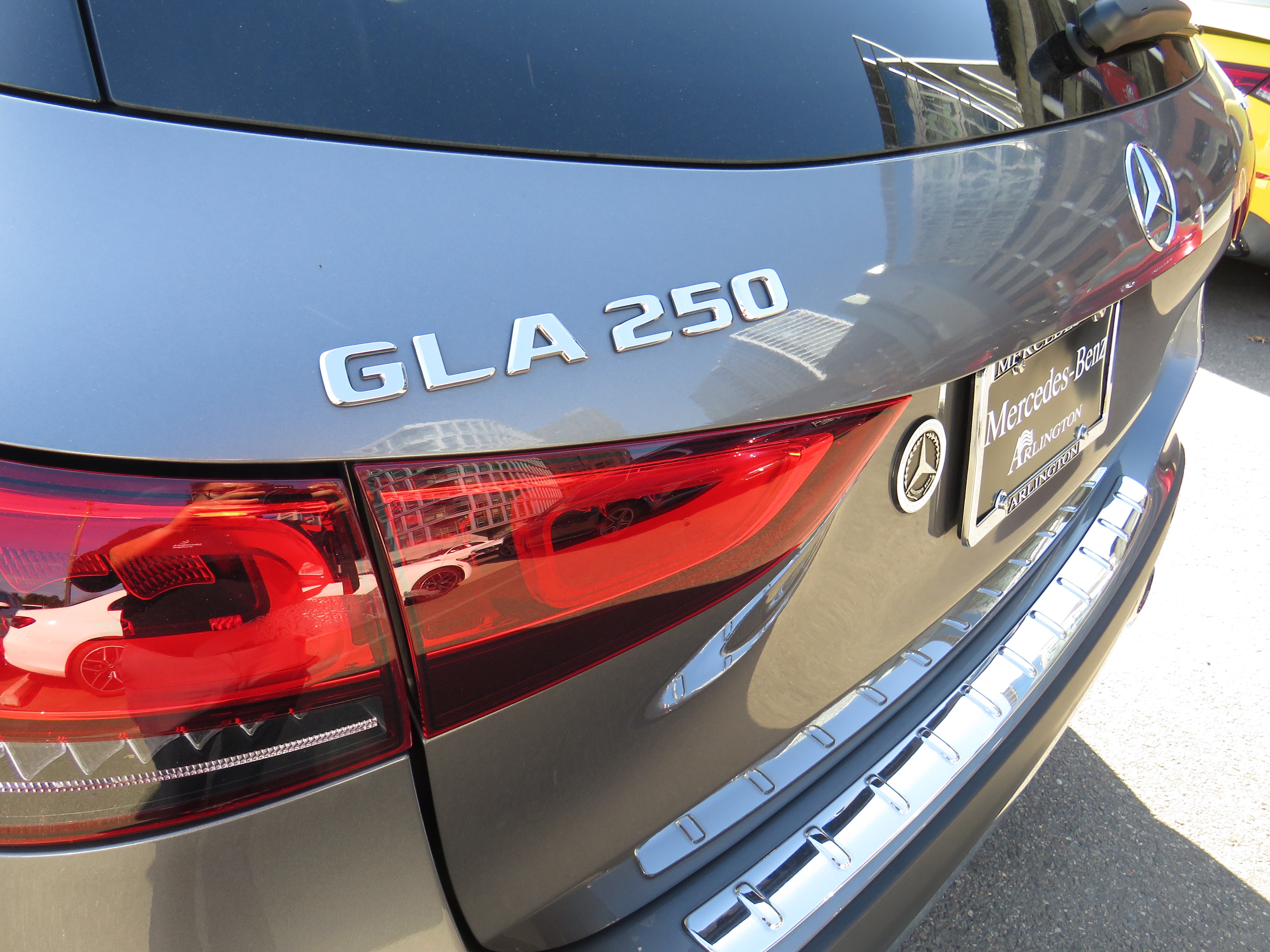 Certified Used 2022 Mountain Grey Metallic Mercedes-Benz GLA 250 4MATIC® image 26