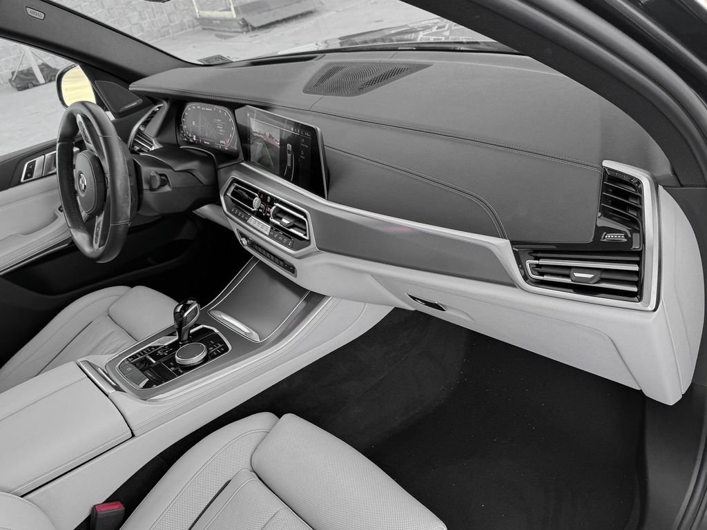 Used 2023 Green BMW M50i image 34