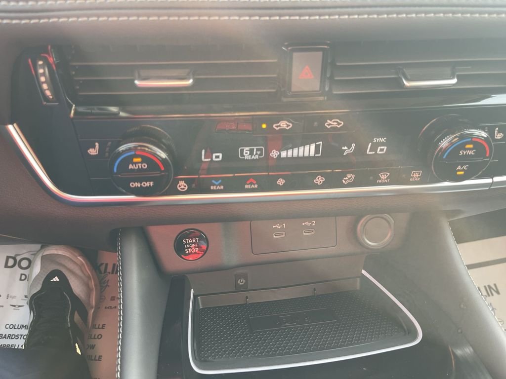New 2026 Boulder Gray Pearl / Super Black Two-tone Nissan Platinum image 19