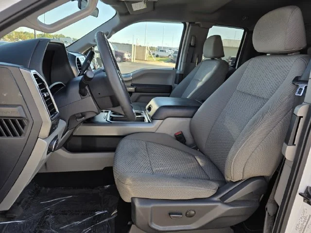 Certified Used 2022 Oxford White Ford XLT image 12
