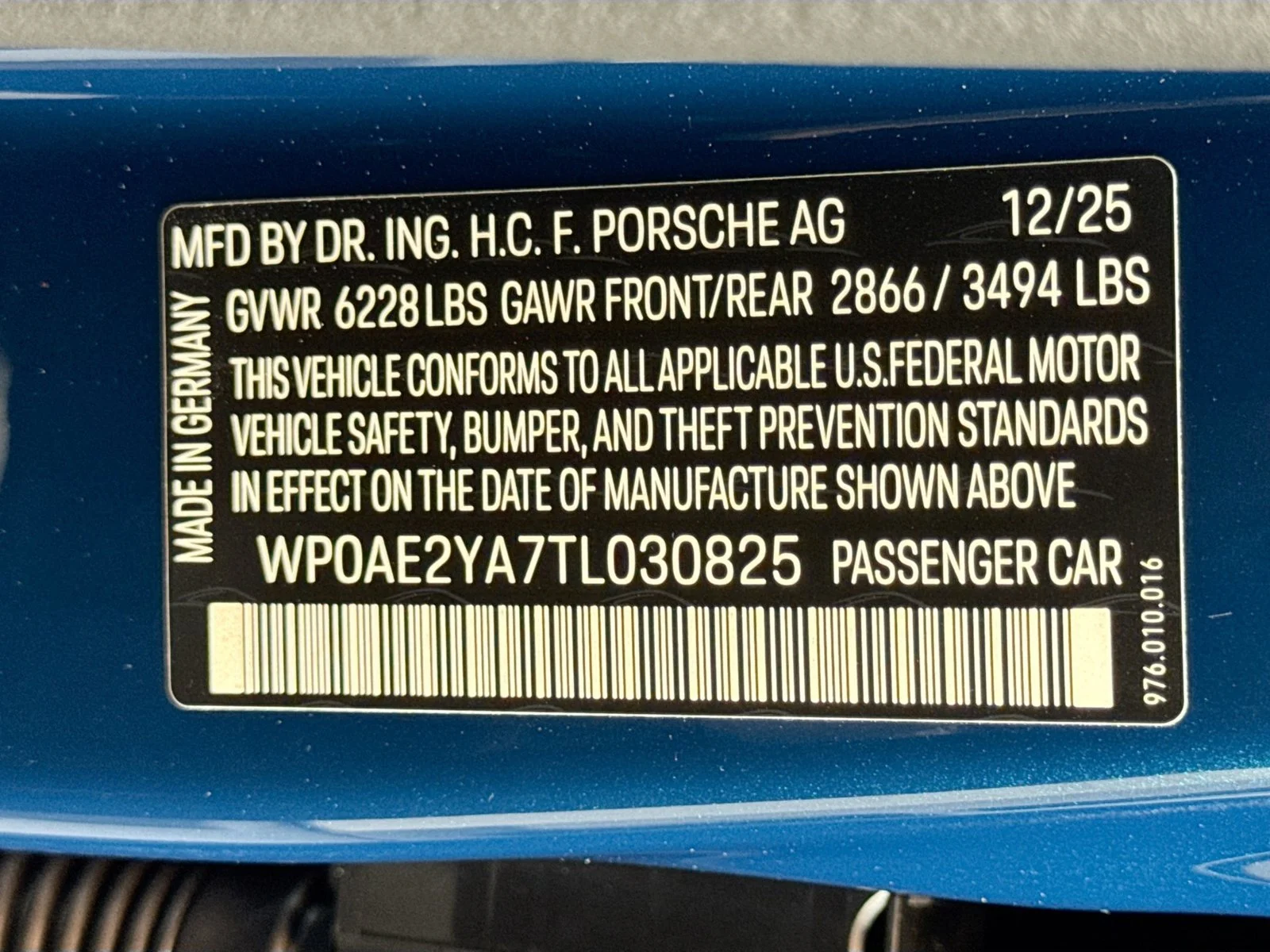 New 2026 Montego Blue Metallic Porsche 4 E-Hybrid image 26