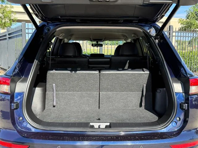 Used 2024 Blue Mitsubishi SE image 27