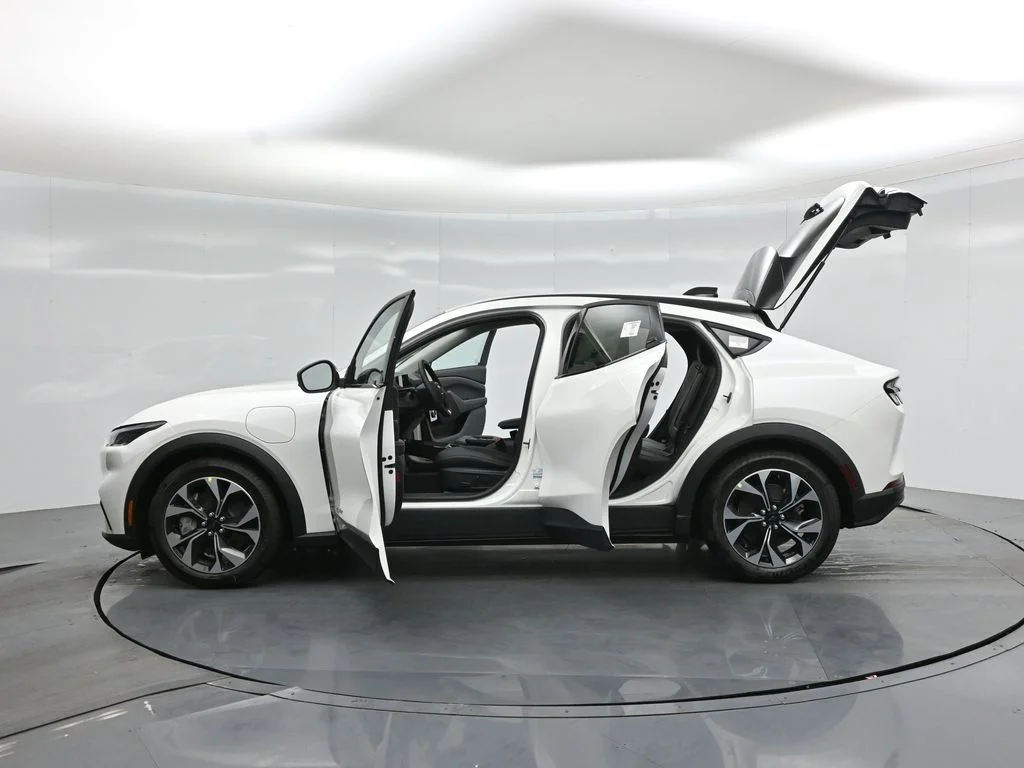 New 2026 Star White Metallic Tri-coat Ford Select image 31