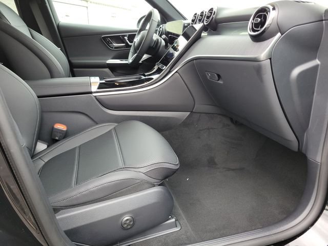 Used 2026 Black Mercedes-Benz GLC 300 image 11