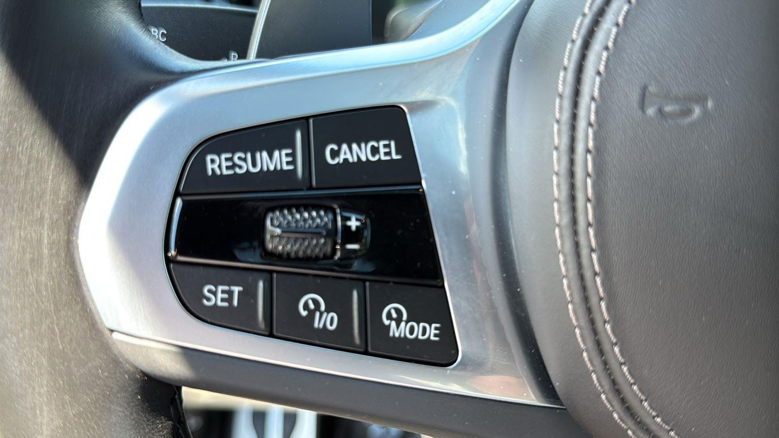 Used 2024 Skyscraper Grey Metallic BMW xDrive50e image 13