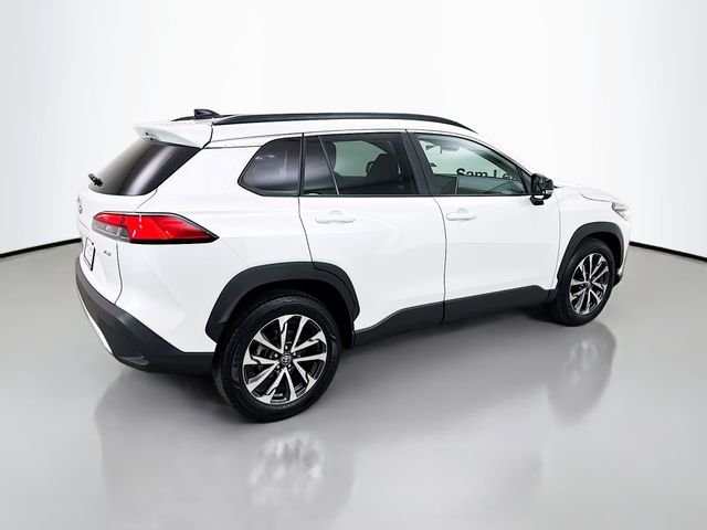 Used 2025 Beige Toyota XLE image 7