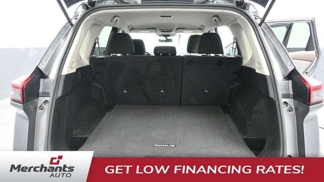 Used 2022 Gray Nissan SV image 18