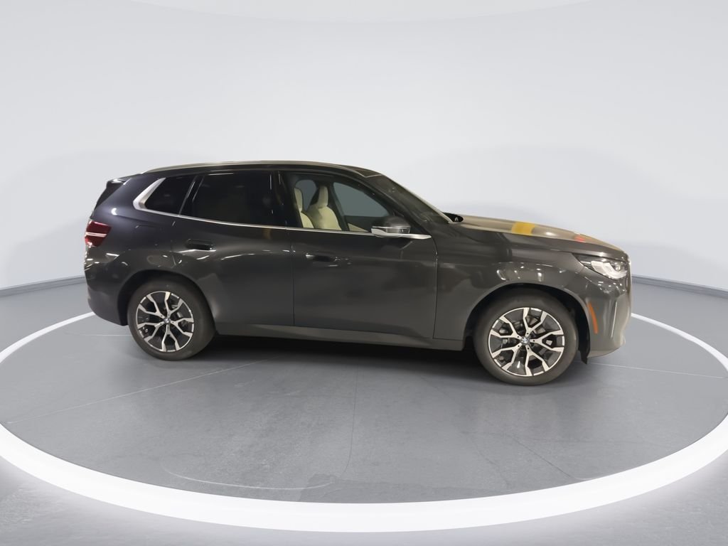 Used 2026 Dark Graphite BMW 30 xDrive image 9