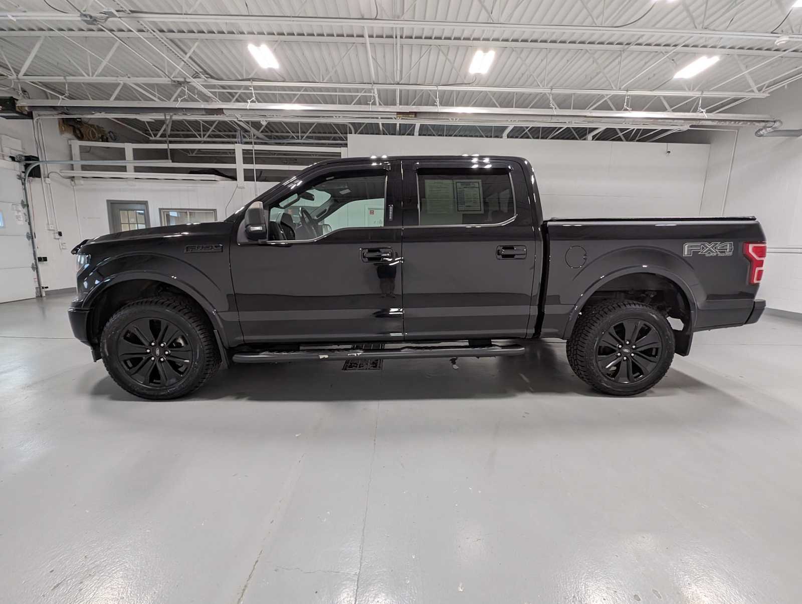 Used 2020 Agate Black Ford XLT image 12