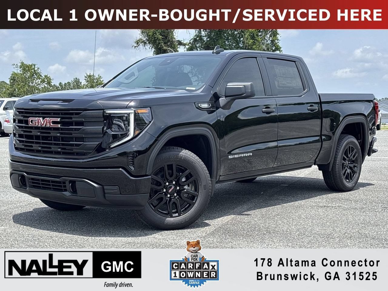 Used 2025 Onyx Black GMC Pro image 1