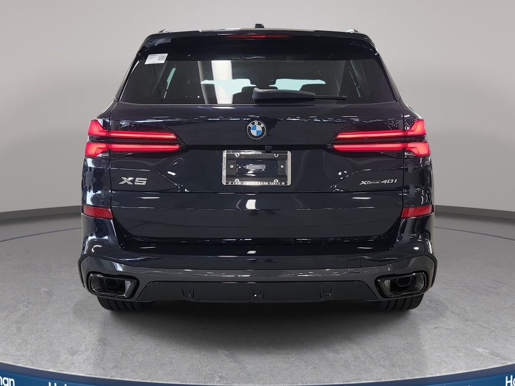 New 2026 Carbon Black Metallic BMW xDrive40i image 6