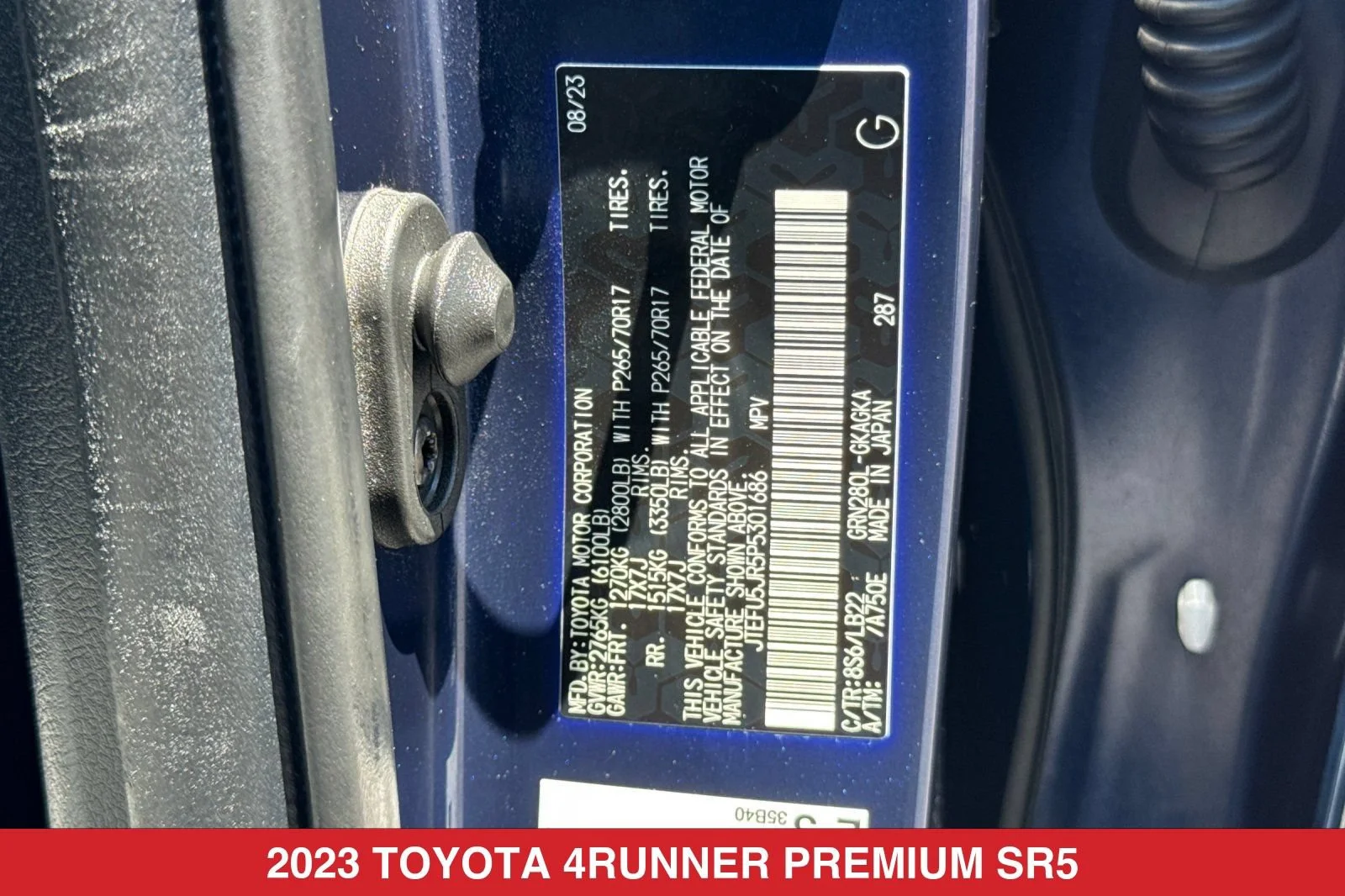 Used 2023 NAUTICAL BLUE METALLIC Toyota SR5 Premium image 31