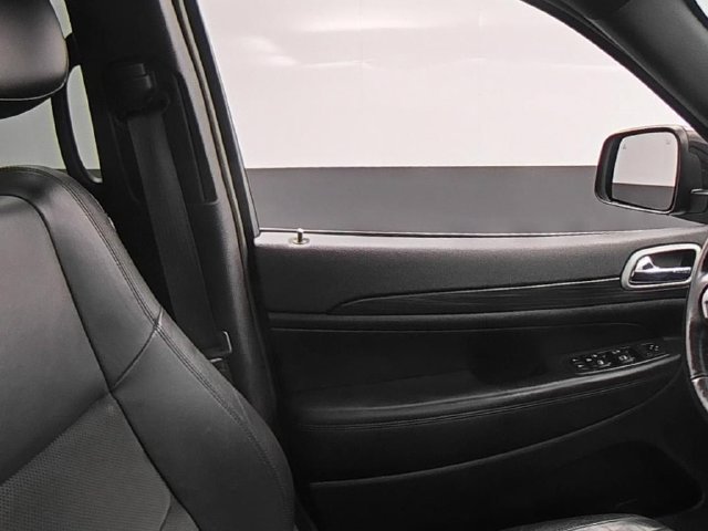 Used 2020 Black Jeep Altitude image 34