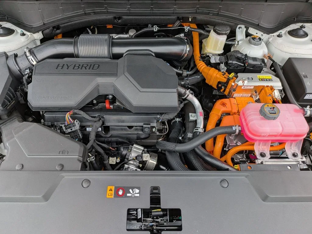 New 2026 White Hyundai SE image 33