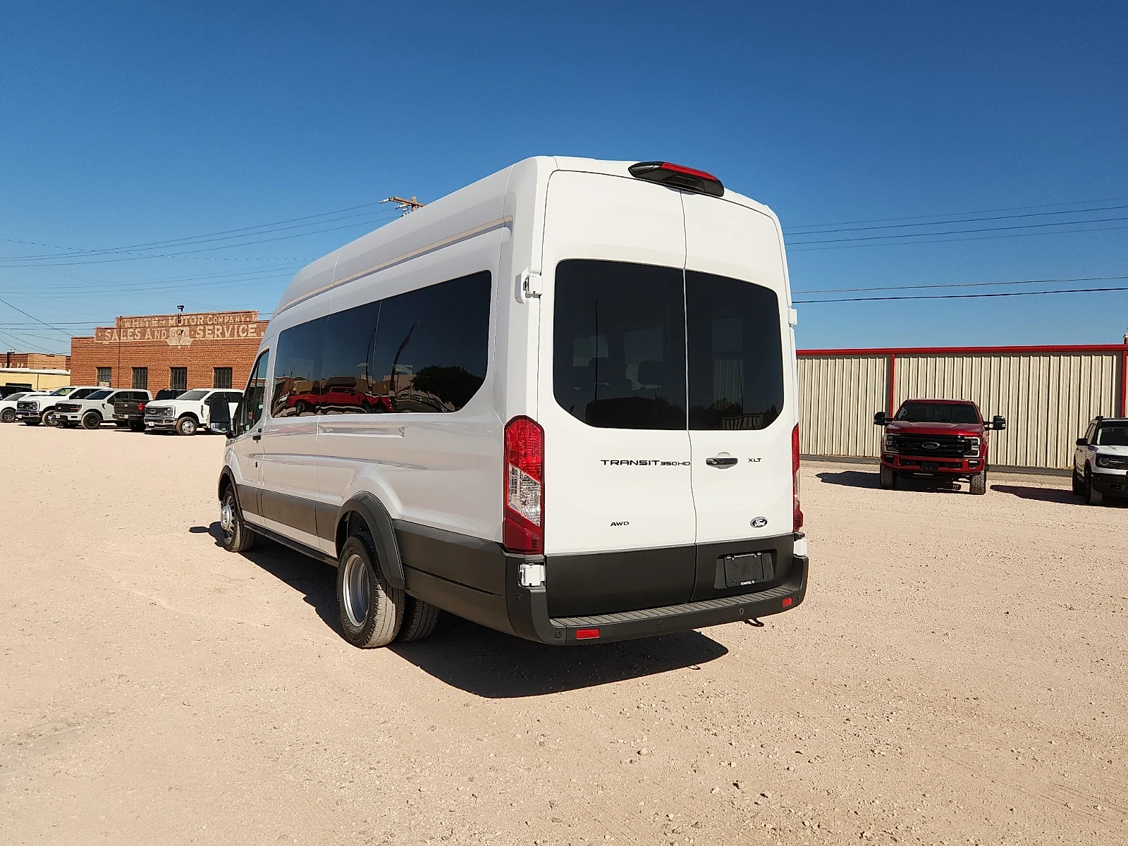New 2026 Oxford White Ford XLT image 5