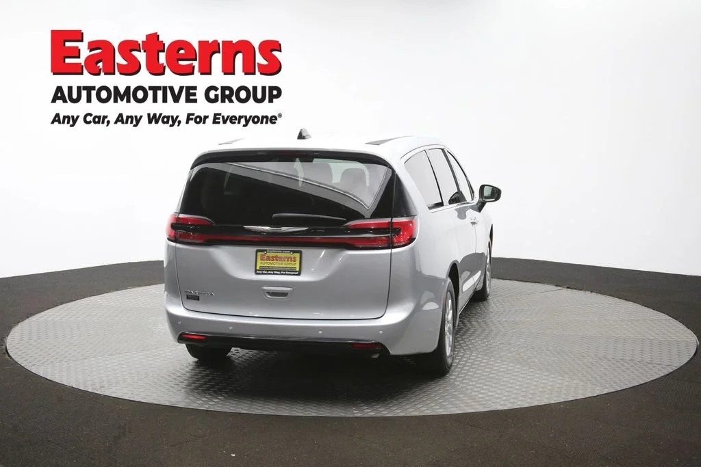Used 2023 Silver Chrysler Touring L image 41