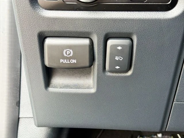 Used 2023 White Metallic Ford LARIAT image 45