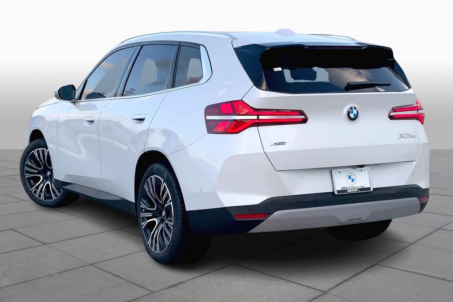 Used 2026 Mineral White Metallic BMW 30 xDrive image 12