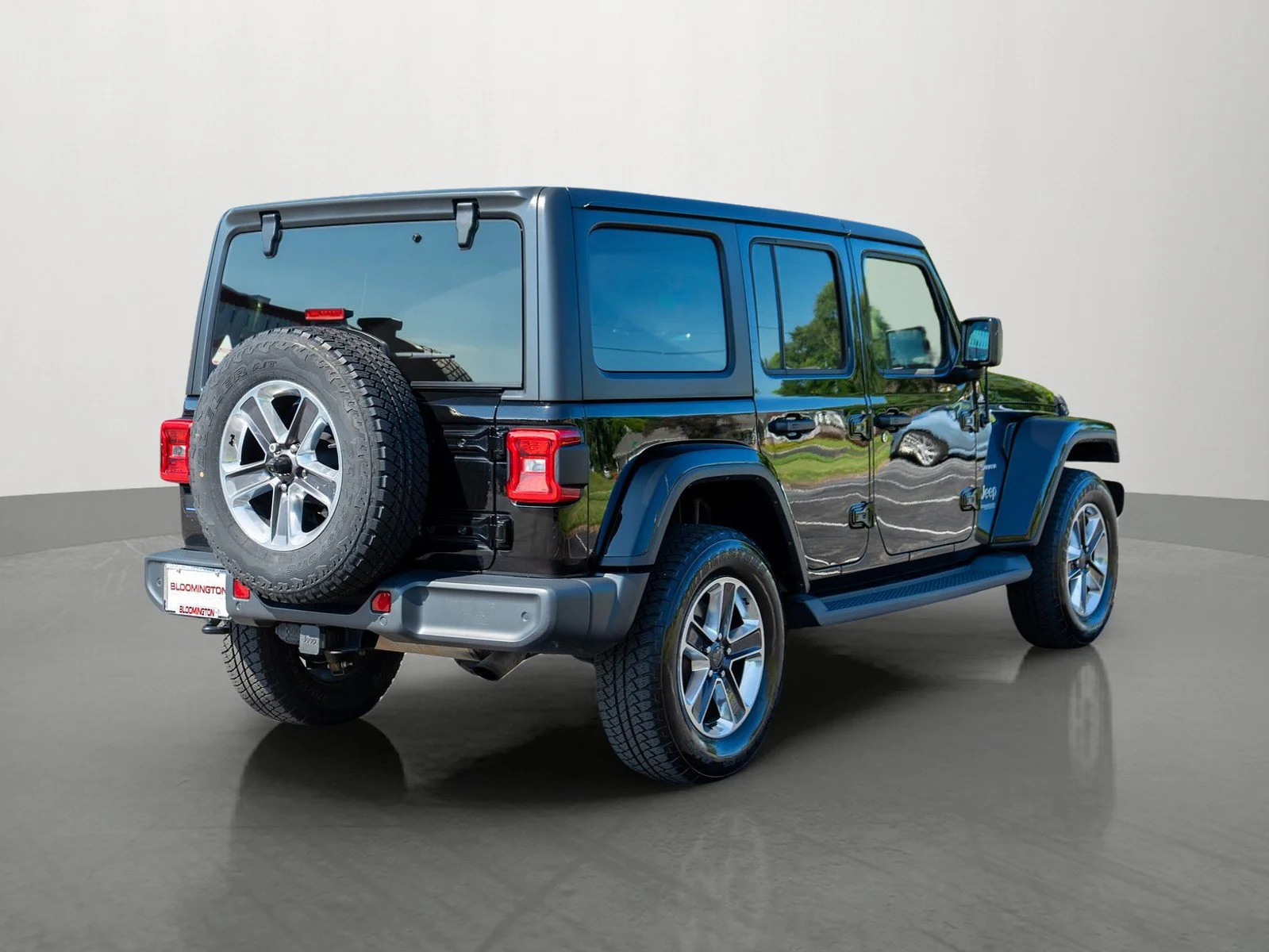 Used 2019 Black Clearcoat Jeep Unlimited Sahara image 7