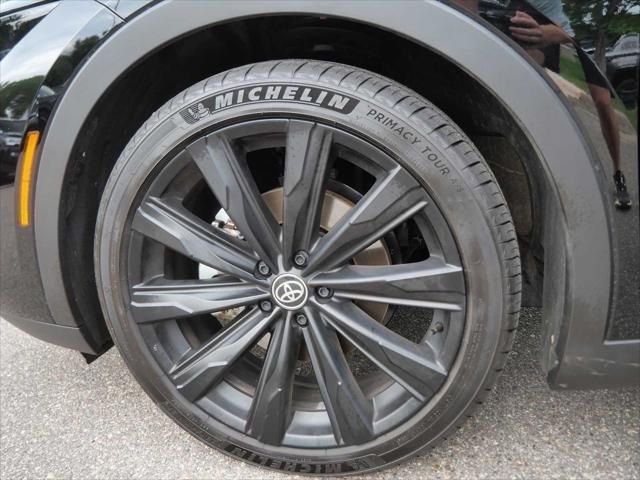 Certified Used 2026 BLACK Toyota  image 38