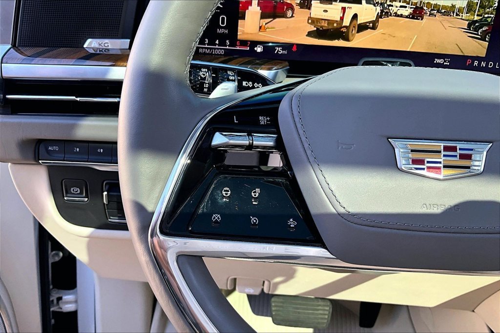 Certified Used 2025 Crystal White Tricoat Cadillac Premium Luxury Platinum image 20