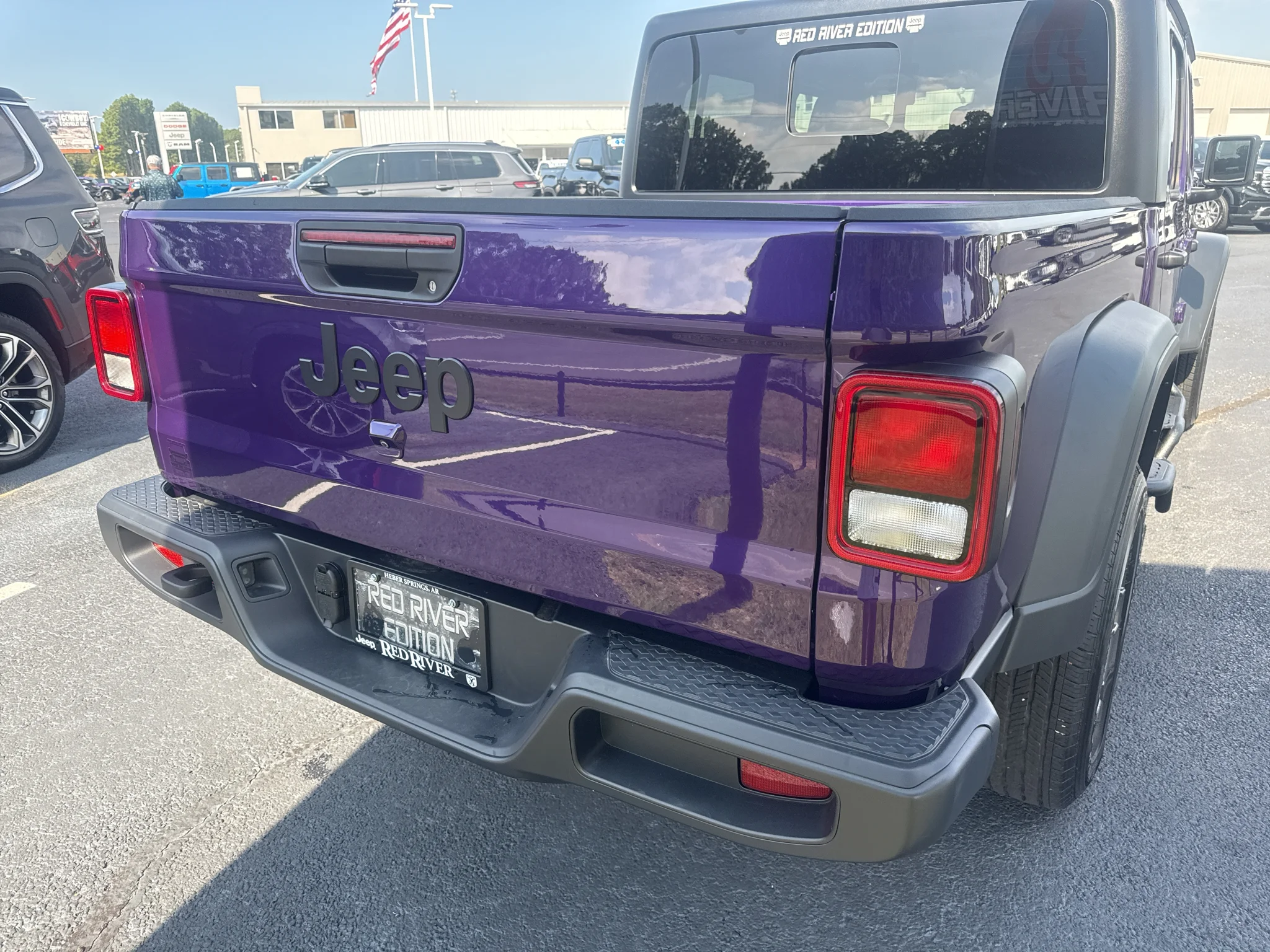 Used 2026 Reign Jeep Sport S image 5