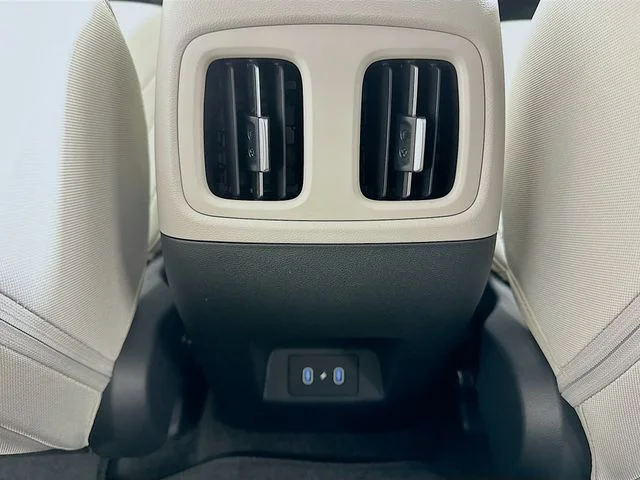 New 2026 Hyundai TUCSON SEL