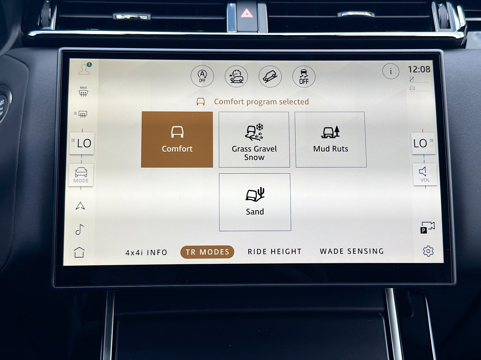 New 2026 Varesine Blue LAND ROVER  image 30